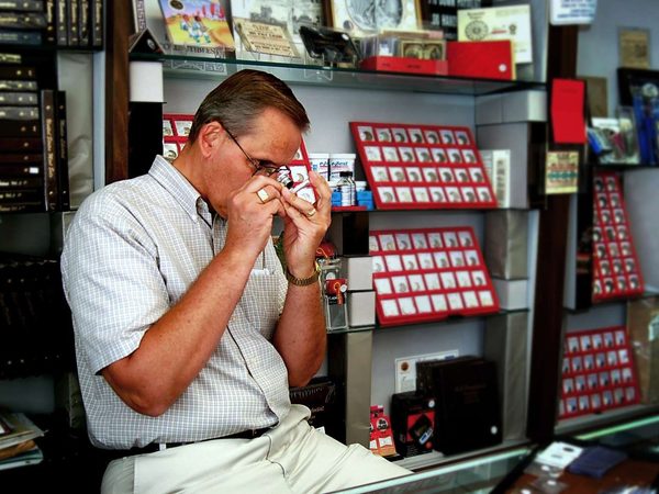 Professional coin evaluation